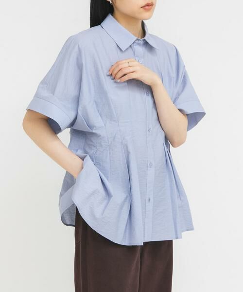 KBF / ケービーエフ シャツ・ブラウス | ウエストタックドルマンブラウス（ブルー）