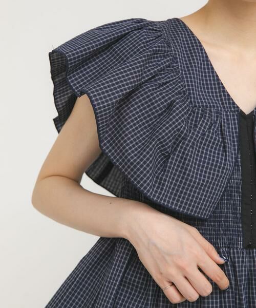 KBF / ケービーエフ シャツ・ブラウス | フロントホックチェックフリルブラウス | 詳細1