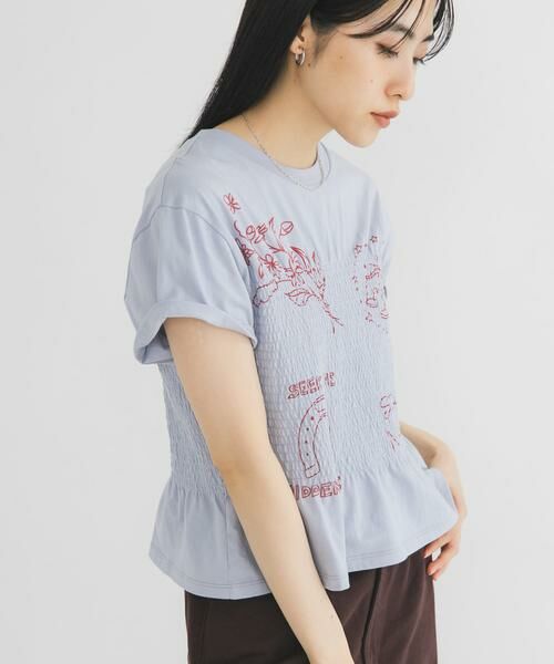 KBF / ケービーエフ Tシャツ | シャーリングデザインプリントTEE | 詳細11