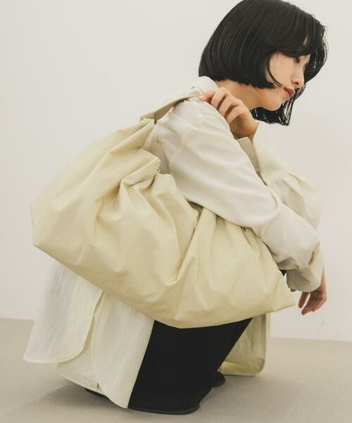 KBF / ケービーエフ ハンドバッグ | ノットデザインワンハンドルBAG（イエロー系その他）