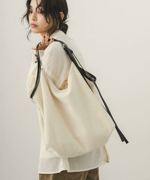 KBF / ケービーエフ ショルダーバッグ | ベルトショルダーイージーBAG（アイボリー）