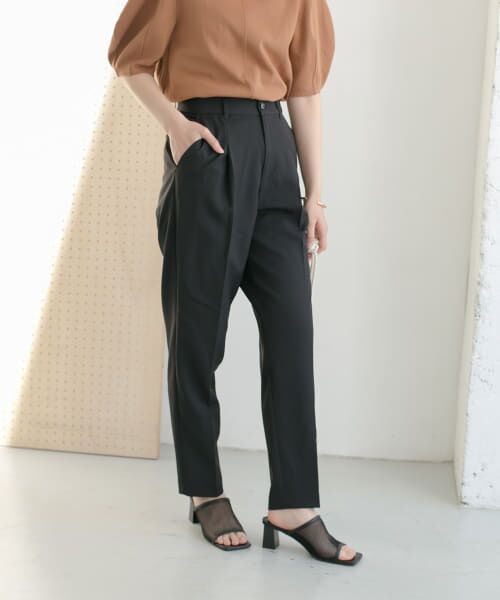 ＊＊KBF / ケービーエフ その他パンツ | illi　ワンタックスリムテーパードパンツ（BLACK）