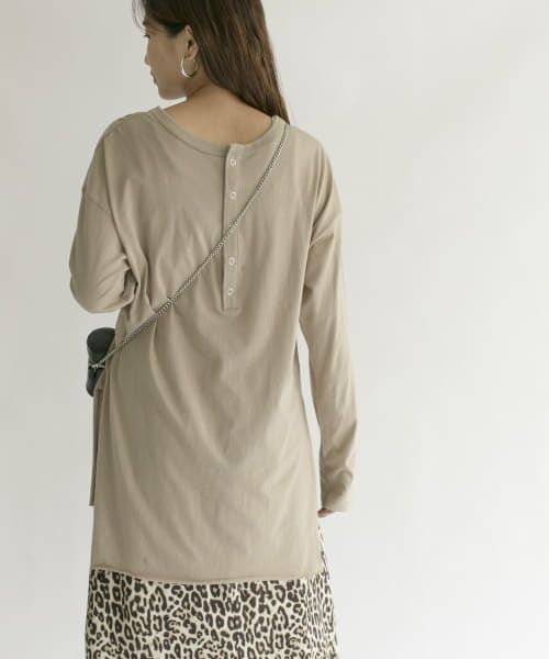 ＊＊KBF / ケービーエフ Tシャツ | バックヘンリーオーバーサイズTシャツ（BEIGE）