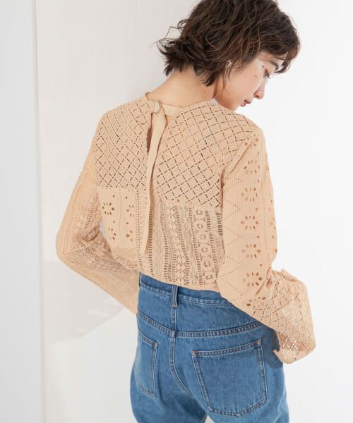 ＊＊KBF / ケービーエフ シャツ・ブラウス | パッチワークレースプルオーバー（PINK BEIGE）