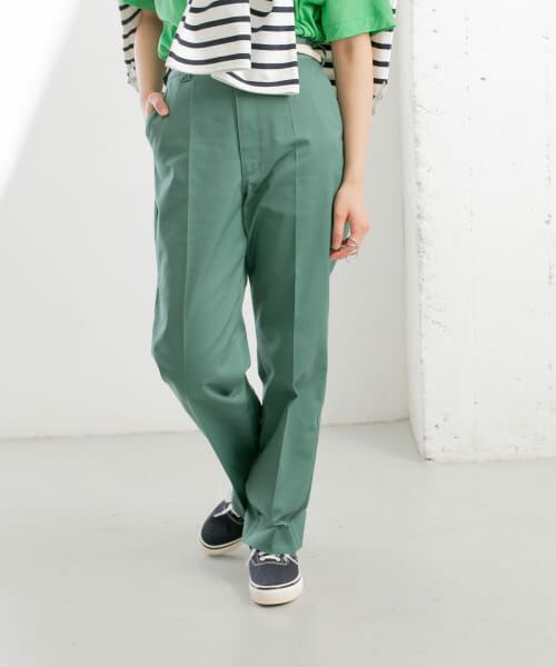 ＊＊KBF / ケービーエフ その他パンツ | センタープレススタンダードパンツ（GREEN）