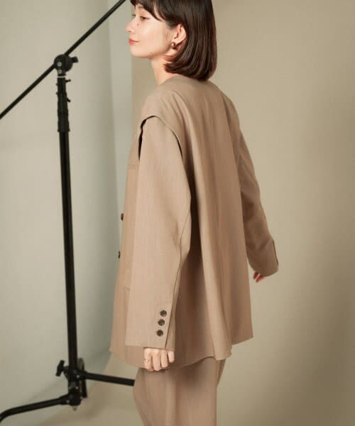 【美品】TODAYFUL トゥデイフル ケープ風 2wayノーカラージャケット 美品】TODAYFUL トゥデイフル ケープ風 2wayノーカラー