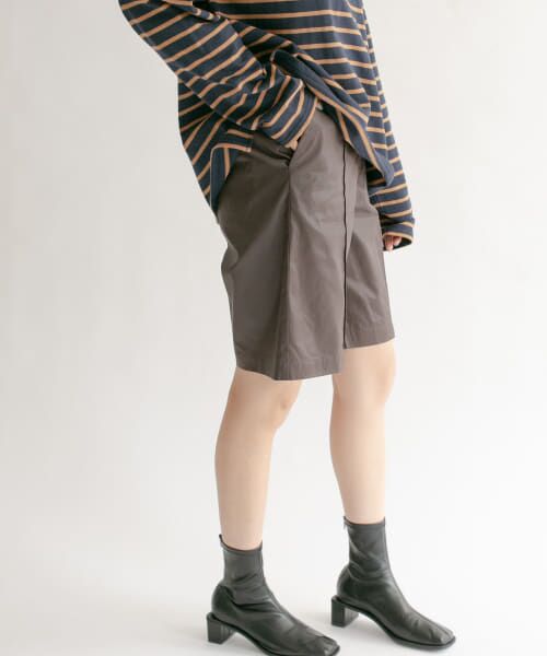 ＊＊KBF / ケービーエフ ショート・ハーフ・半端丈パンツ | ハイウエストコーティングショートパンツ（BROWN）