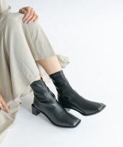 スクエアトゥストレッチブーツ