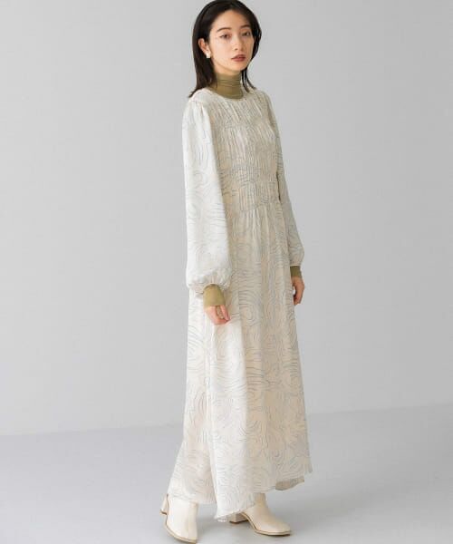 ＊＊KBF / ケービーエフ ワンピース | シャーリングギャザーワンピース（IVORY）