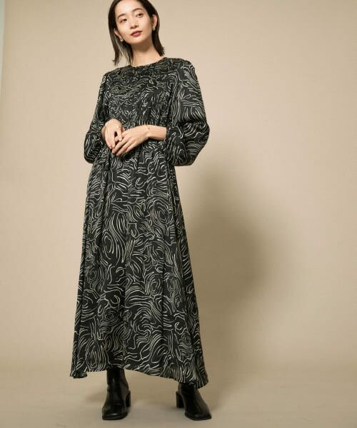 ＊＊KBF / ケービーエフ ワンピース | シャーリングギャザーワンピース（BLACK）