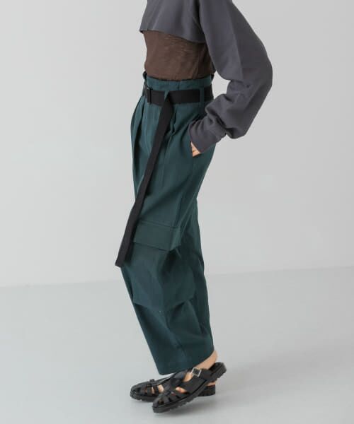 ＊＊KBF / ケービーエフ その他パンツ | ベルト付きカーゴパンツ（DEEP GREEN）