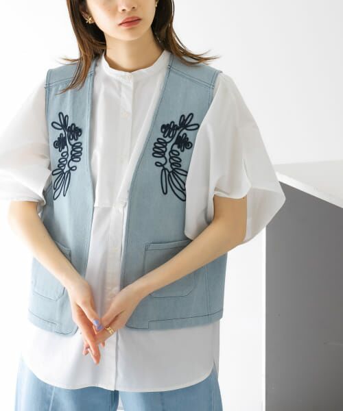 セール】 刺繍デニムコンパクトベスト （ベスト）｜＊＊KBF