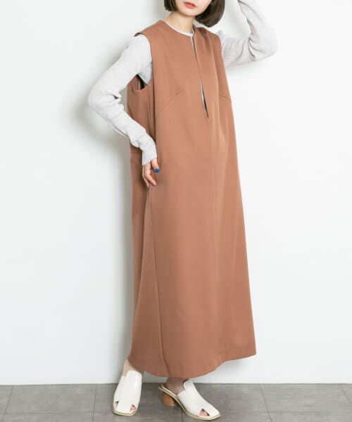 ＊＊KBF / ケービーエフ ワンピース | キーネックIラインワンピース（CAMEL）