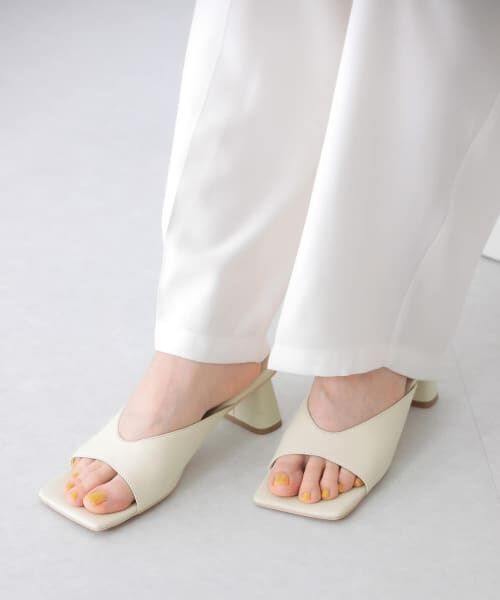 ＊＊KBF / ケービーエフ サンダル | スクエアトゥカーヴィーミュール（MINT）