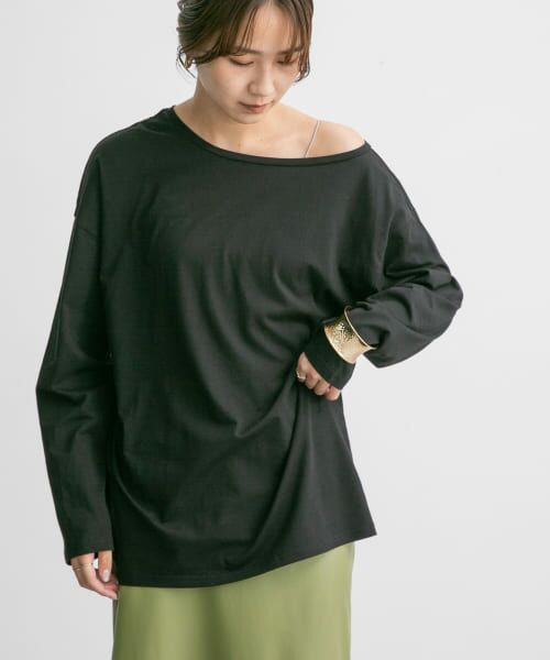 ＊＊KBF / ケービーエフ Tシャツ | アシメネックカットソー（BLACK）