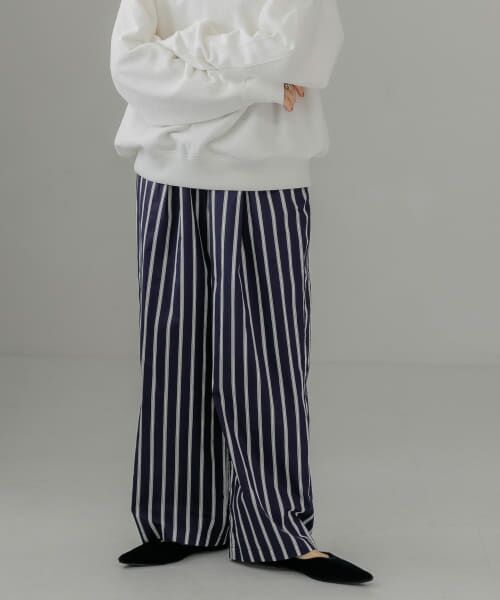 ＊＊KBF / ケービーエフ その他パンツ | マルチストライプイージーパンツ（NAVY）