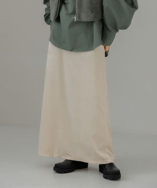 ＊＊KBF / ケービーエフ スカート | ベロアセミフレアスカート（L.BEIGE）
