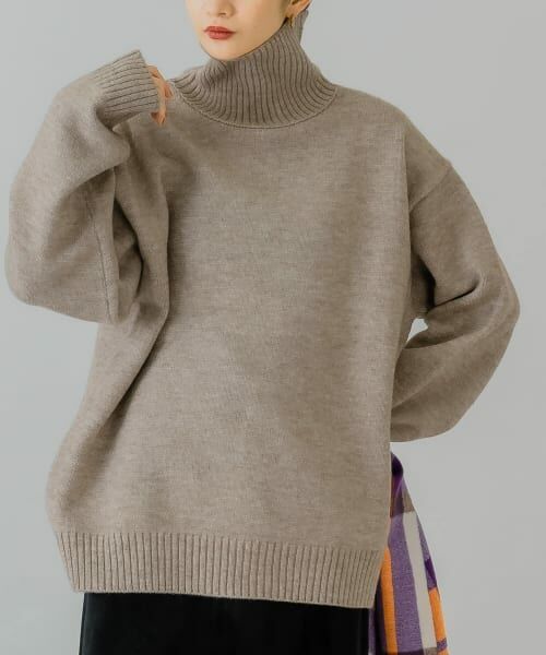 ＊＊KBF / ケービーエフ ニット・セーター | ハイネックオーバーニット（BEIGE）