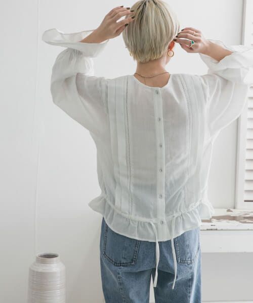 ＊＊KBF / ケービーエフ シャツ・ブラウス | BACKリボンボリュームスリーブブラウス（OFF）
