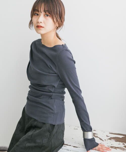 ＊＊KBF / ケービーエフ Tシャツ | ツイストデザインカットソー（D.NAVY）