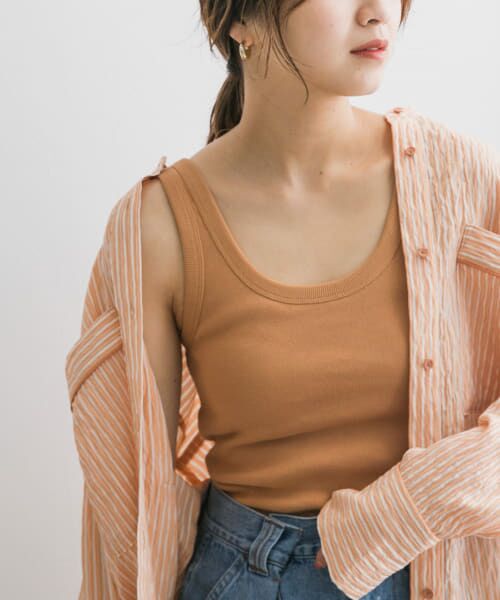 ＊＊KBF / ケービーエフ タンクトップ | illi　カップインUネックタンクトップ（CAMEL ORG）