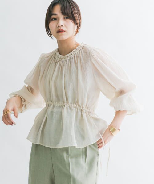 ＊＊KBF / ケービーエフ シャツ・ブラウス | ウエストギャザリングシアーブラウス（IVORY）