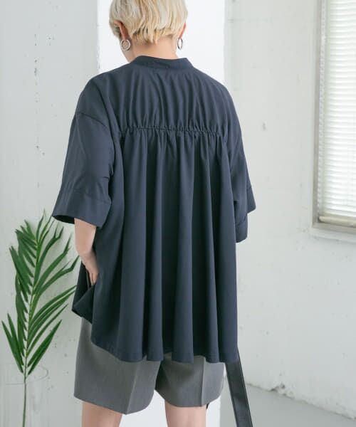 ＊＊KBF / ケービーエフ シャツ・ブラウス | BACKギャザーワイドシャツ（D.NAVY）