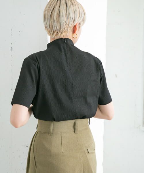 ＊＊KBF / ケービーエフ Tシャツ | プリーツハイネックトップス（BLACK）