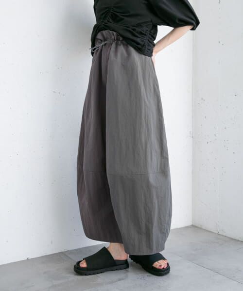 ＊＊KBF / ケービーエフ スカート | バルーンロングスカート（CHARCOAL）