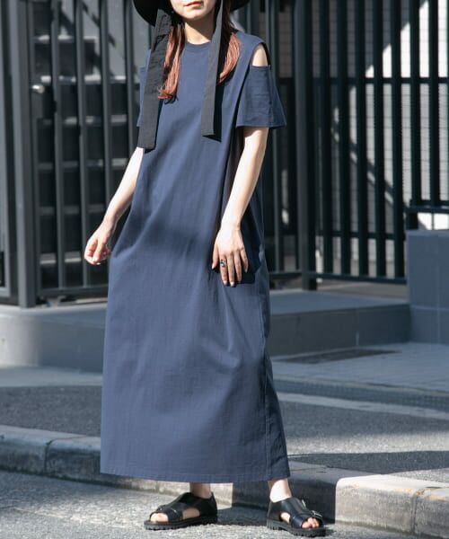 ＊＊KBF / ケービーエフ ワンピース | オープンショルダータックワンピース（NAVY）