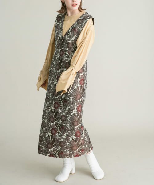 ＊＊KBF / ケービーエフ ワンピース | 『WEB/一部店舗限定』ジャガードIラインワンピース（BROWN）