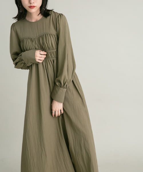 ＊＊KBF / ケービーエフ ワンピース | バストデザインギャザーワンピース（OLIVEBROWN）