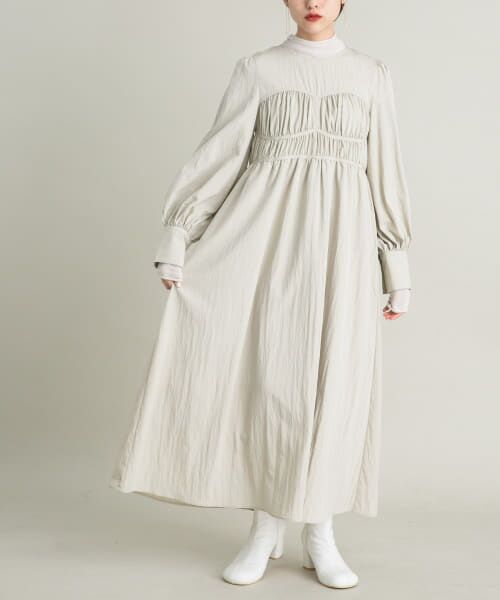 ＊＊KBF / ケービーエフ ワンピース | バストデザインギャザーワンピース（GREIGE）