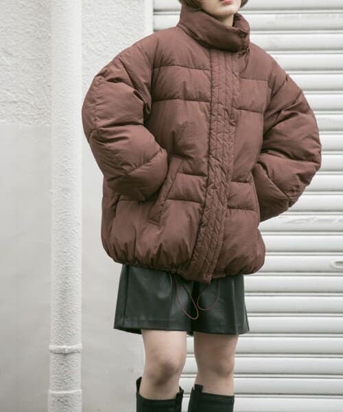 jeanasis ベージュ ボリュームスリーブ ダウンジャケット jeanasis ベージュ ボリュームスリーブ ダウンジャケット