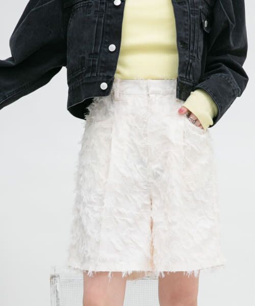 ＊＊KBF / ケービーエフ ショート・ハーフ・半端丈パンツ | デザインポケットタックショートパンツ（IVORY JQ）