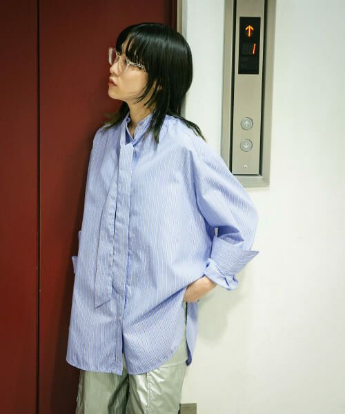 ＊＊KBF / ケービーエフ シャツ・ブラウス | ボウタイロングシャツ（BLUE）
