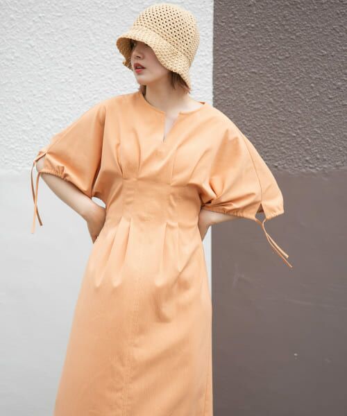 ＊＊KBF / ケービーエフ ワンピース | 『2サイズ展開』ドロストスリーブウエストタックワンピース（APRICOT）
