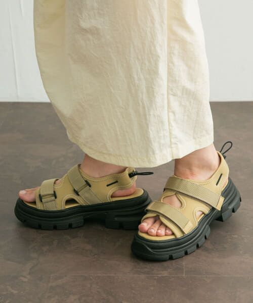 ＊＊KBF / ケービーエフ サンダル | スニーカーソールサンダル（BEIGE）