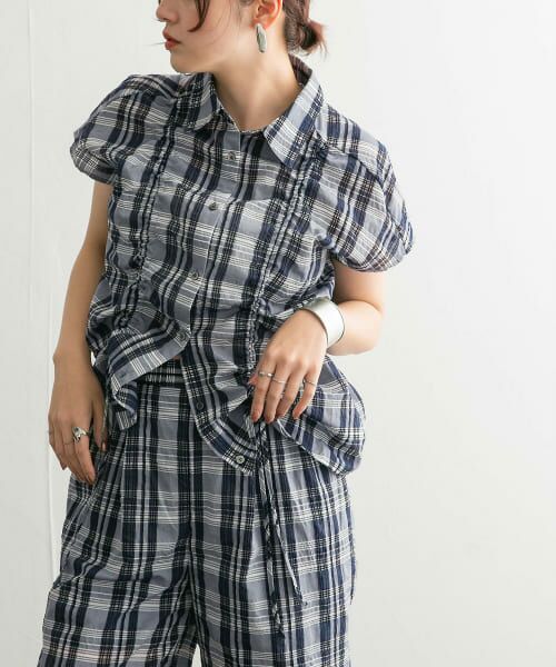 ＊＊KBF / ケービーエフ シャツ・ブラウス | ドロストシアーチェックブラウス（NAVY）