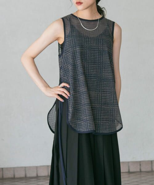 ＊＊KBF / ケービーエフ シャツ・ブラウス | シアーチェックノースリーブブラウス（NAVY）