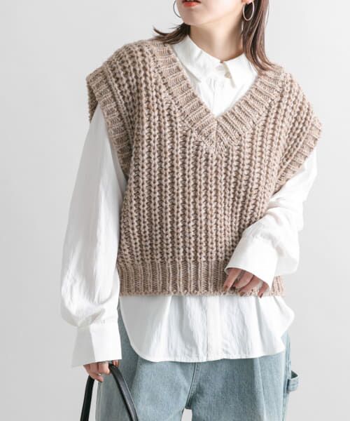 k_bear29ページ コカ coca シルバーボタンペプラムニットベスト （Greige
