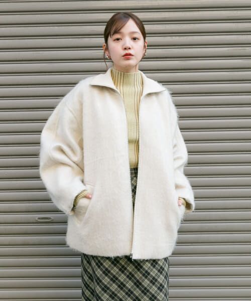 ＊＊KBF / ケービーエフ その他アウター | ハイネックシャギーコート（IVORY）