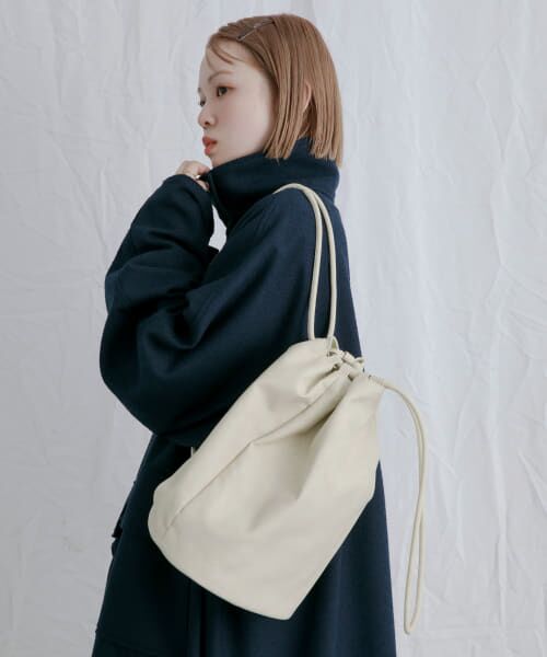 ＊＊KBF / ケービーエフ ショルダーバッグ | ワンショルダーボンサック（IVORY）