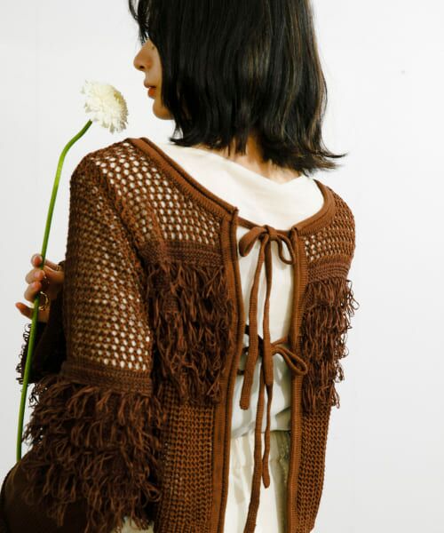 ＊＊KBF / ケービーエフ ニット・セーター | 2WAYループ編みリボンニット（BROWN）