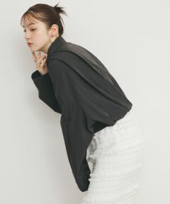 バックギャザークロップドシャツ