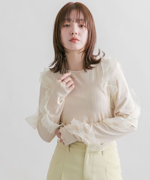 ＊＊KBF / ケービーエフ Tシャツ | フリルメローデザイントップス（IVORY）