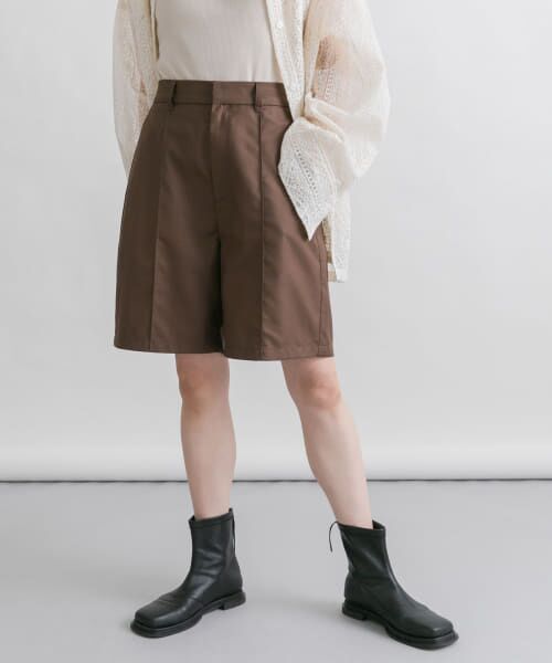 ＊＊KBF / ケービーエフ ショート・ハーフ・半端丈パンツ | ピンタックショートパンツ（BROWN）