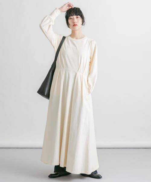 ＊＊KBF / ケービーエフ ワンピース | ボリュームカットワンピース（IVORY）