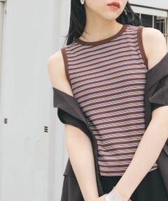 クロップドタンクトップ