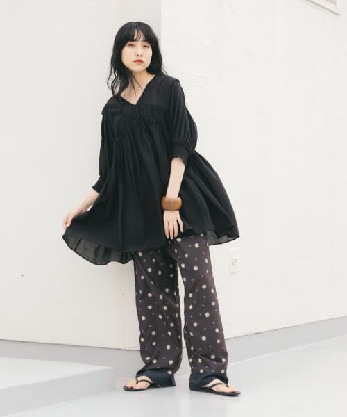 KBF 2WAYシャーリングミニワンピース チュニック　ミニワンピース　ブラック KBF 2WAYシャーリングミニワンピース チュニックミニワンピース